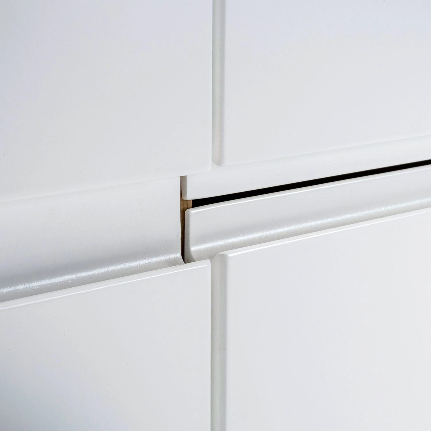 Studio Copenhagen Buffet Loca I - Chêne sauvage massif - Blanc / Chêne sauvage - Largeur : 180 cm 15 Studio Copenhagen Buffet Loca I - Chêne sauvage massif - Blanc / Chêne sauvage - Largeur : 180 cm – Image 13