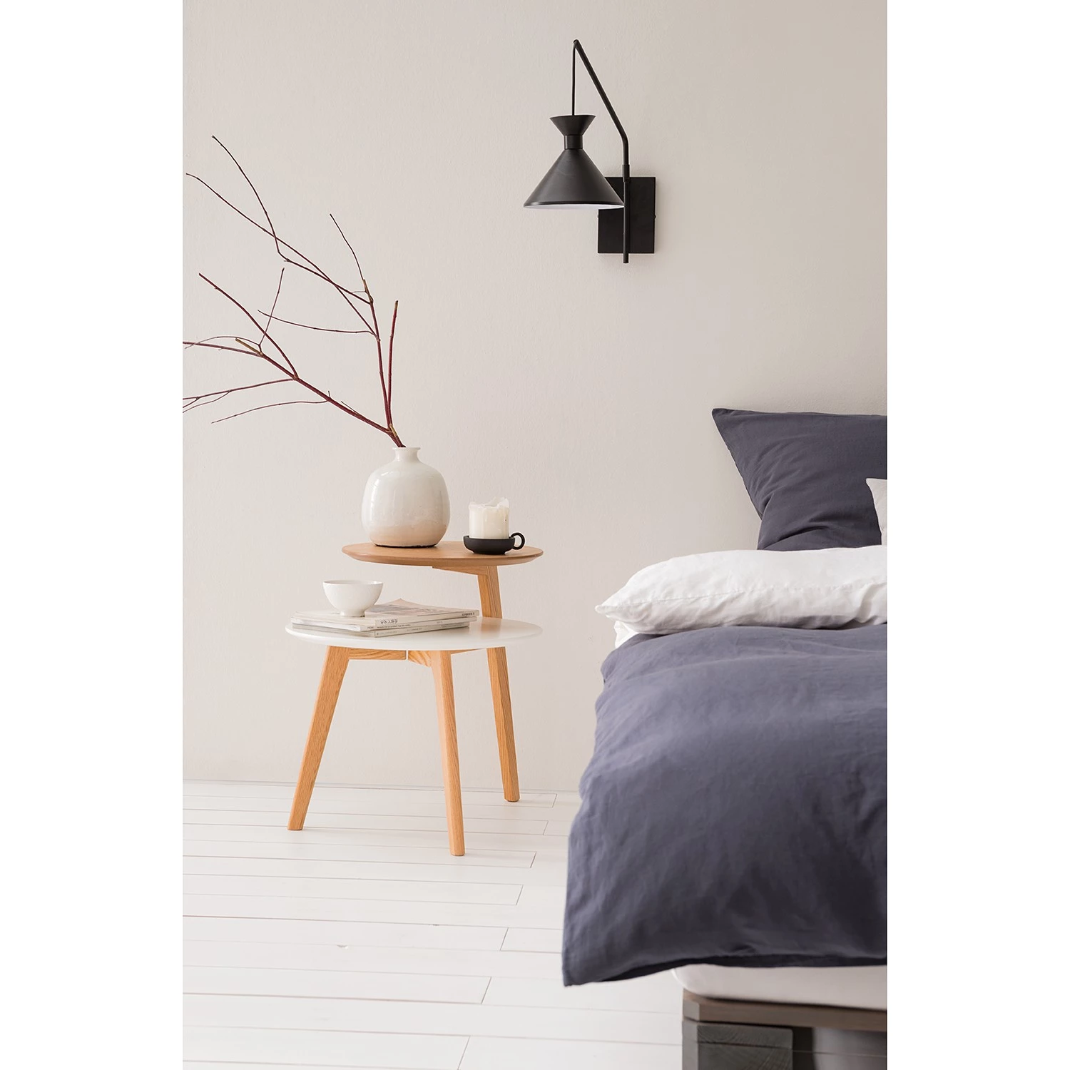 Mørteens Table d'appoint Wolka - Chêne partiellement massif - Chêne / Blanc 5 Mørteens Table d'appoint Wolka - Chêne partiellement massif - Chêne / Blanc – Image 3