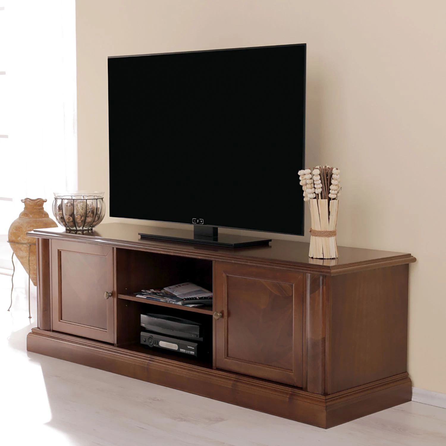 Montreux Meuble TV Materro - Tulipier partiellement massif - Teinté et verni à l'ancienne 4 Montreux Meuble TV Materro - Tulipier partiellement massif - Teinté et verni à l'ancienne – Image 2