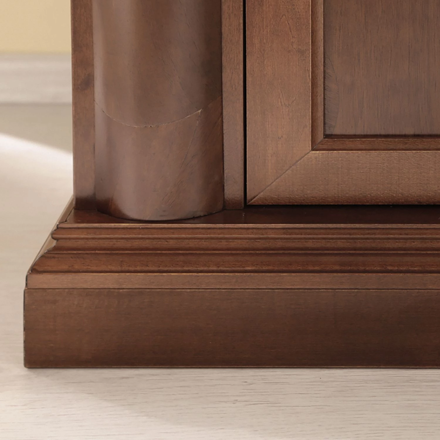 Montreux Meuble TV Materro - Tulipier partiellement massif - Teinté et verni à l'ancienne 11 Montreux Meuble TV Materro - Tulipier partiellement massif - Teinté et verni à l'ancienne – Image 9