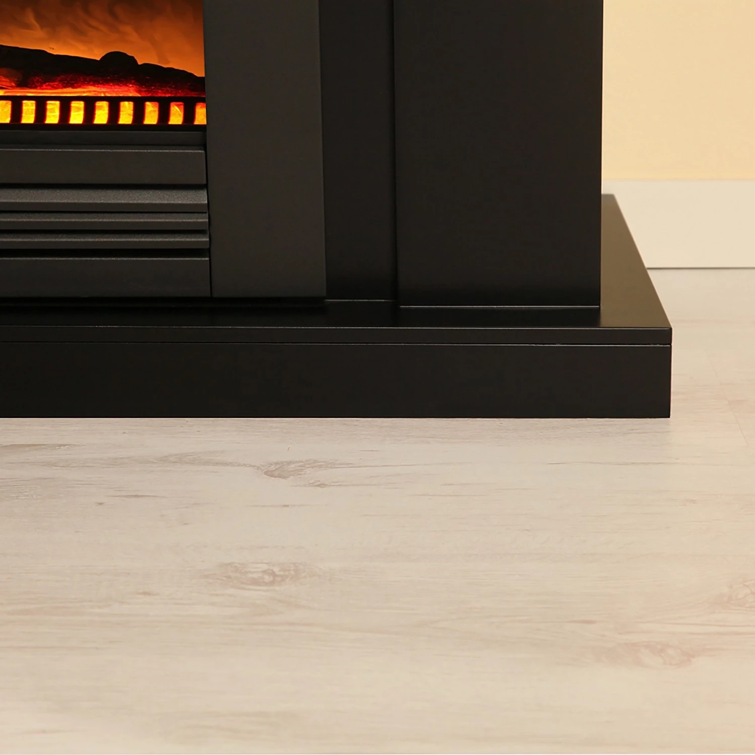 Montreux Cheminée électrique Shanghai - Verni noir mat et soyeux, anthracite 17 Montreux Cheminée électrique Shanghai - Verni noir mat et soyeux, anthracite – Image 15