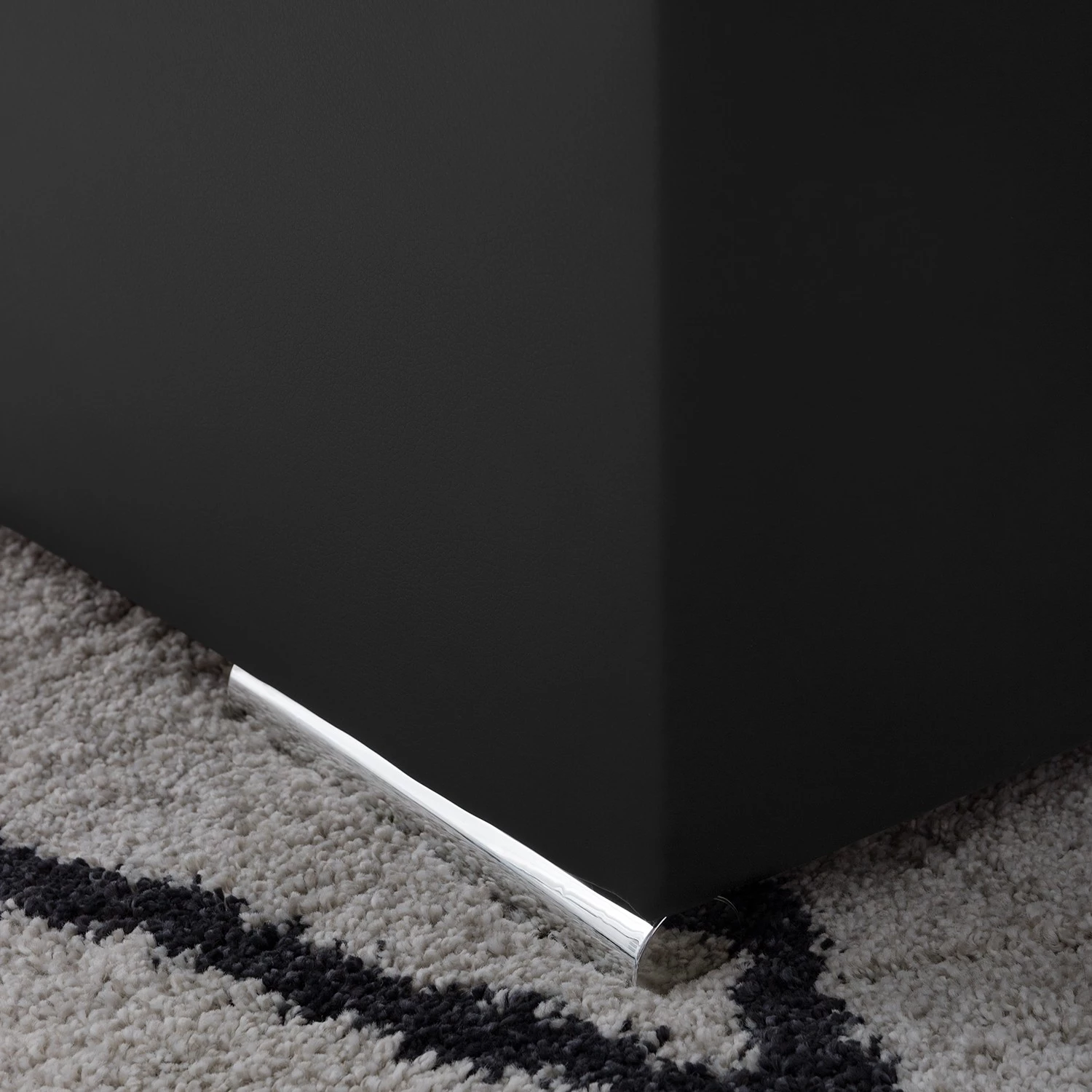 Fredriks Canapé panoramique Puntiro I - Tissu - Cuir synthétique Lilo / Tissu structuré Satur: Noit / Anthracite - Méridienne courte à droite / longue à gauche (vue de face) 23 Fredriks Canapé panoramique Puntiro I - Tissu - Cuir synthétique Lilo / Tissu structuré Satur: Noit / Anthracite - Méridienne courte à droite / longue à gauche (vue de face) – Image 21