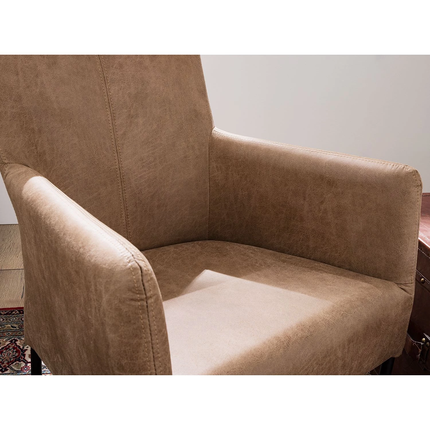 Red Living Fauteuil Carnew - Cubanite 9 Red Living Fauteuil Carnew - Cubanite – Image 7