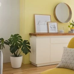 Fredriks Buffet Roble III - avec éclairage - Blanc mat / chêne sauvage massif -Meubles de salon Soldes 1000064533 210323 15423800008 MOOD DETAILS P000000001000064533 mood