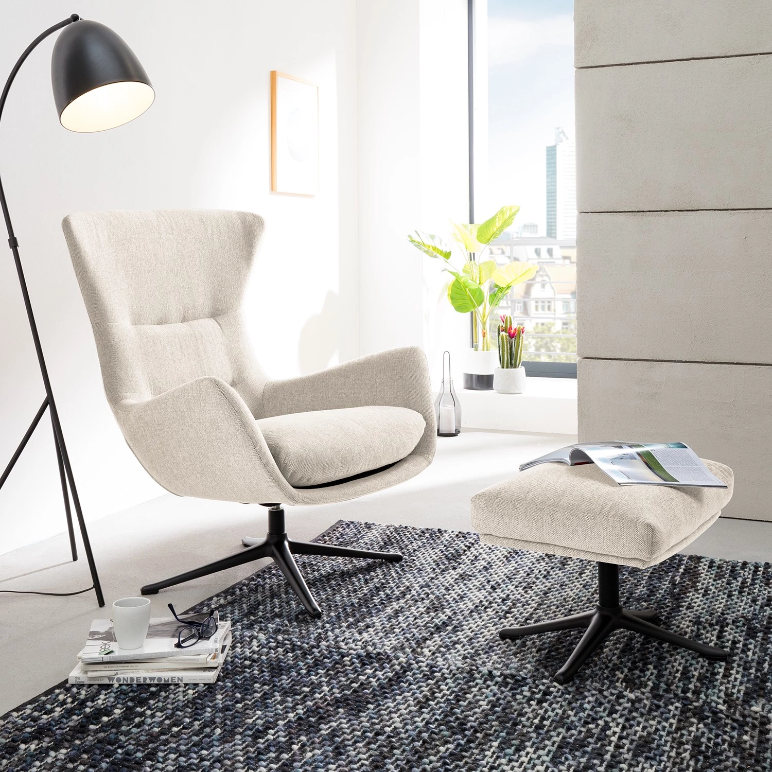 Studio Copenhagen Pouf repose-pieds Hepburn III - Tissu Saia: Beige - Noir 4 Studio Copenhagen Pouf repose-pieds Hepburn III - Tissu Saia: Beige - Noir – Image 2