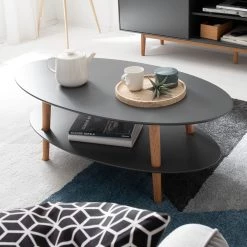 Mørteens Table basse Lindholm - Partiellement en chêne massif - Gris 21 Mørteens Table basse Lindholm - Partiellement en chêne massif - Gris -Meubles de salon Soldes 1000116645 190211 10373800002 GALLERYIMAGES P000000001000116645