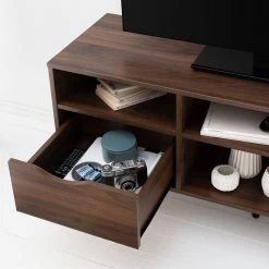 Mørteens Meuble TV Gjora I - Partiellement en hévéa massif - Noyer 24 Mørteens Meuble TV Gjora I - Partiellement en hévéa massif - Noyer -Meubles de salon Soldes 1000123441 190321 17262400008 GALLERYIMAGES P000000001000123441