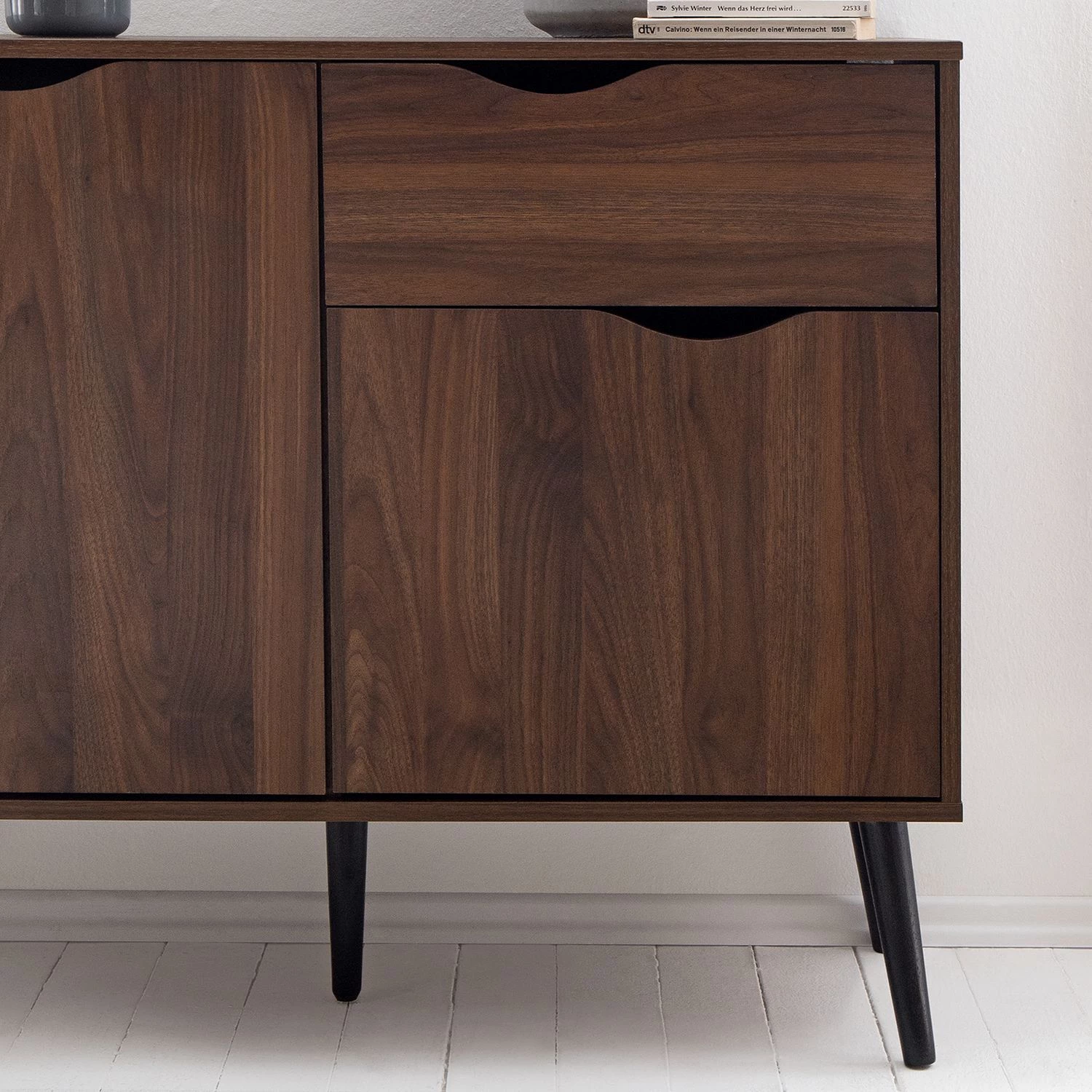 Mørteens Commode Gjora I - Partiellement en hévéa massif - Noyer 15 Mørteens Commode Gjora I - Partiellement en hévéa massif - Noyer – Image 13