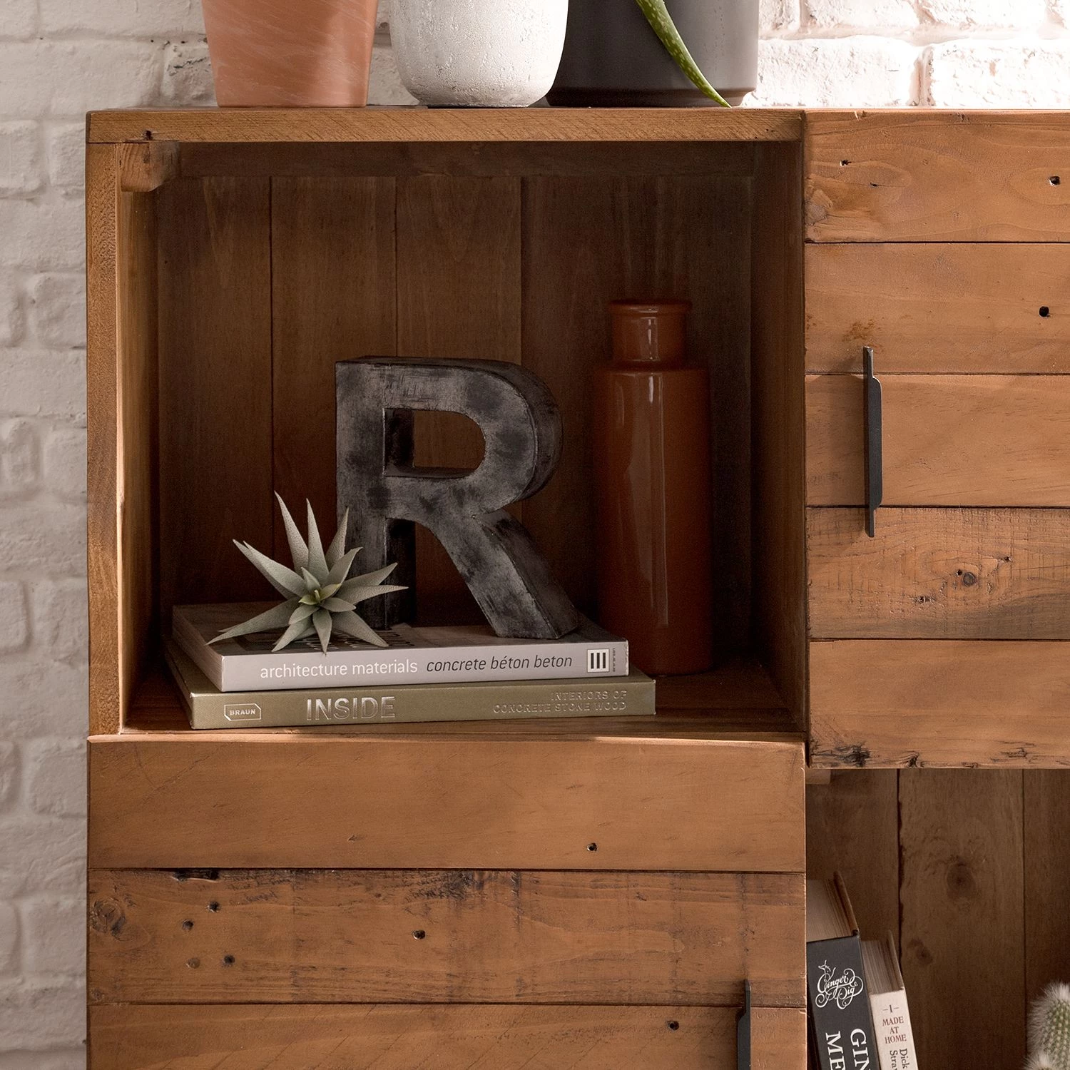 Ars manufacti Commode haute Grasby - Pin massif / Métal - Pin / Noir 10 Ars manufacti Commode haute Grasby - Pin massif / Métal - Pin / Noir – Image 8