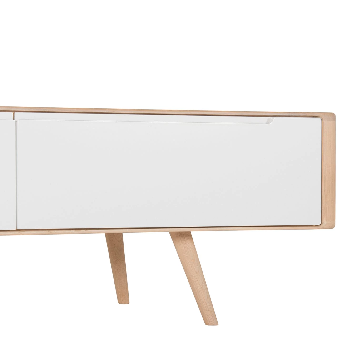 Studio Copenhagen Meuble TV Loca V - Partiellement en chêne sauvage massif - Chêne sauvage huilé clair - Largeur : 225 cm - Profondeur : 55 cm 13 Studio Copenhagen Meuble TV Loca V - Partiellement en chêne sauvage massif - Chêne sauvage huilé clair - Largeur : 225 cm - Profondeur : 55 cm – Image 11