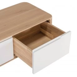 Studio Copenhagen Meuble TV Loca V - Partiellement en chêne sauvage massif - Chêne sauvage huilé clair - Largeur : 135 cm - Profondeur : 55 cm 18 Studio Copenhagen Meuble TV Loca V - Partiellement en chêne sauvage massif - Chêne sauvage huilé clair - Largeur : 135 cm - Profondeur : 55 cm -Meubles de salon Soldes 1000151234 190306 06275200043 GALLERYIMAGES P000000001000151234