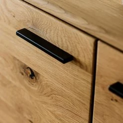 Naturoo Buffet haut Kiah II - Chêne à nœuds massif 22 Naturoo Buffet haut Kiah II - Chêne à nœuds massif -Meubles de salon Soldes 1000160255 200811 14171301868 DETAILS P000000001000160255