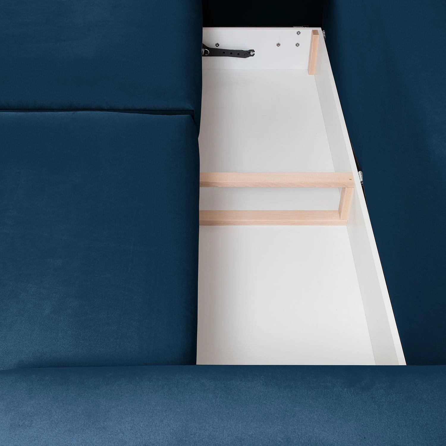 Jack & Alice Canapé convertible Baitz I - Velours - Bleu pétrole 14 Jack & Alice Canapé convertible Baitz I - Velours - Bleu pétrole – Image 12