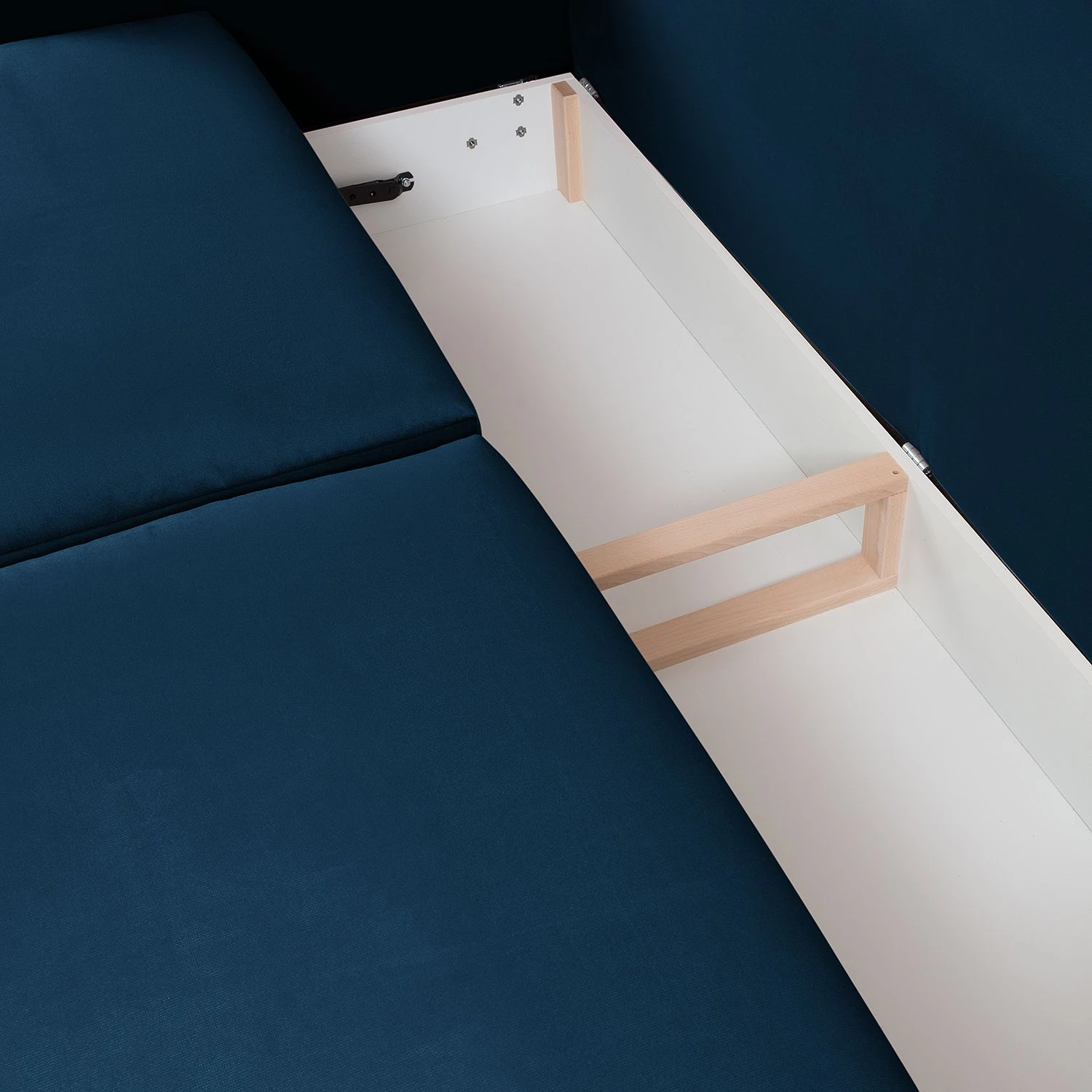 Jack & Alice Canapé convertible Baitz I - Velours - Bleu pétrole 15 Jack & Alice Canapé convertible Baitz I - Velours - Bleu pétrole – Image 13