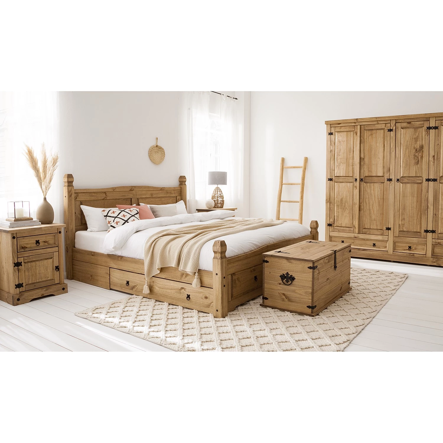 Maison Belfort Coffre Finca Rustica - Pin massif - Epicéa naturel 4 Maison Belfort Coffre Finca Rustica - Pin massif - Epicéa naturel – Image 2