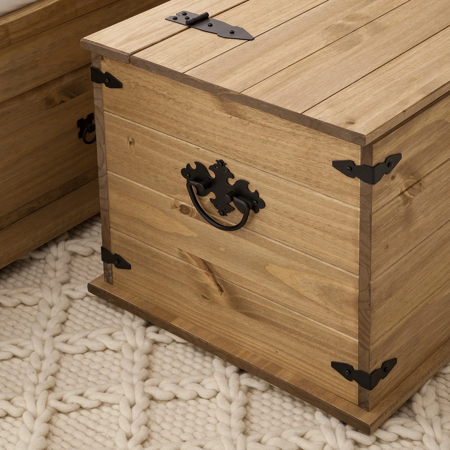 Maison Belfort Coffre Finca Rustica - Pin massif - Epicéa naturel 17 Maison Belfort Coffre Finca Rustica - Pin massif - Epicéa naturel – Image 15