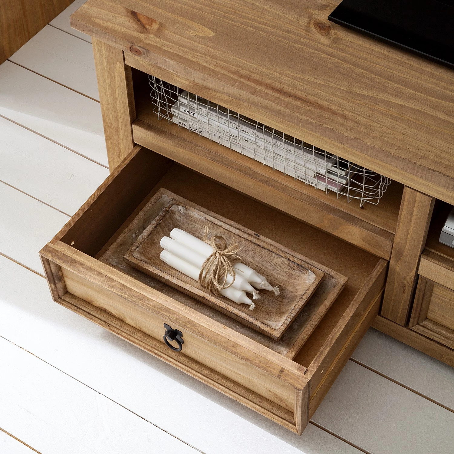 Maison Belfort Meuble TV Finca Rustica I - Pin massif - Epicéa naturel 10 Maison Belfort Meuble TV Finca Rustica I - Pin massif - Epicéa naturel – Image 8