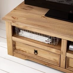 Maison Belfort Meuble TV Finca Rustica I - Pin massif - Epicéa naturel 22 Maison Belfort Meuble TV Finca Rustica I - Pin massif - Epicéa naturel -Meubles de salon Soldes 1000178024 200511 14284800008 DETAILS P000000001000178024