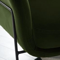 Studio Copenhagen Fauteuil Lubz - Velours - Vert foncé 28 Studio Copenhagen Fauteuil Lubz - Velours - Vert foncé -Meubles de salon Soldes 1000179434 200320 15321200023 DETAILS P000000001000179434