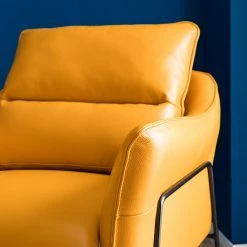 Studio Copenhagen Fauteuil Knokke II - Cuir véritable - Jaune doré 27 Studio Copenhagen Fauteuil Knokke II - Cuir véritable - Jaune doré -Meubles de salon Soldes 1000179435 200622 14532900003 DETAILS P000000001000179435