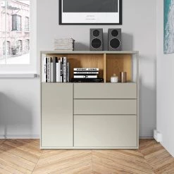 Now! by hülsta Commode hülsta now vision I - Gris Sahara 9 Now! by hülsta Commode hülsta now vision I - Gris Sahara -Meubles de salon Soldes 1000183917 190807 12092100064 MOOD DETAILS P000000001000183917 mood