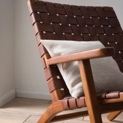 Ars manufacti Fauteuil design Bourbourg - Cuir tressé / Teck massif - marron cognac / Teck -Meubles de salon Soldes 1000183947 200529 13234400003 DETAILS P000000001000183947