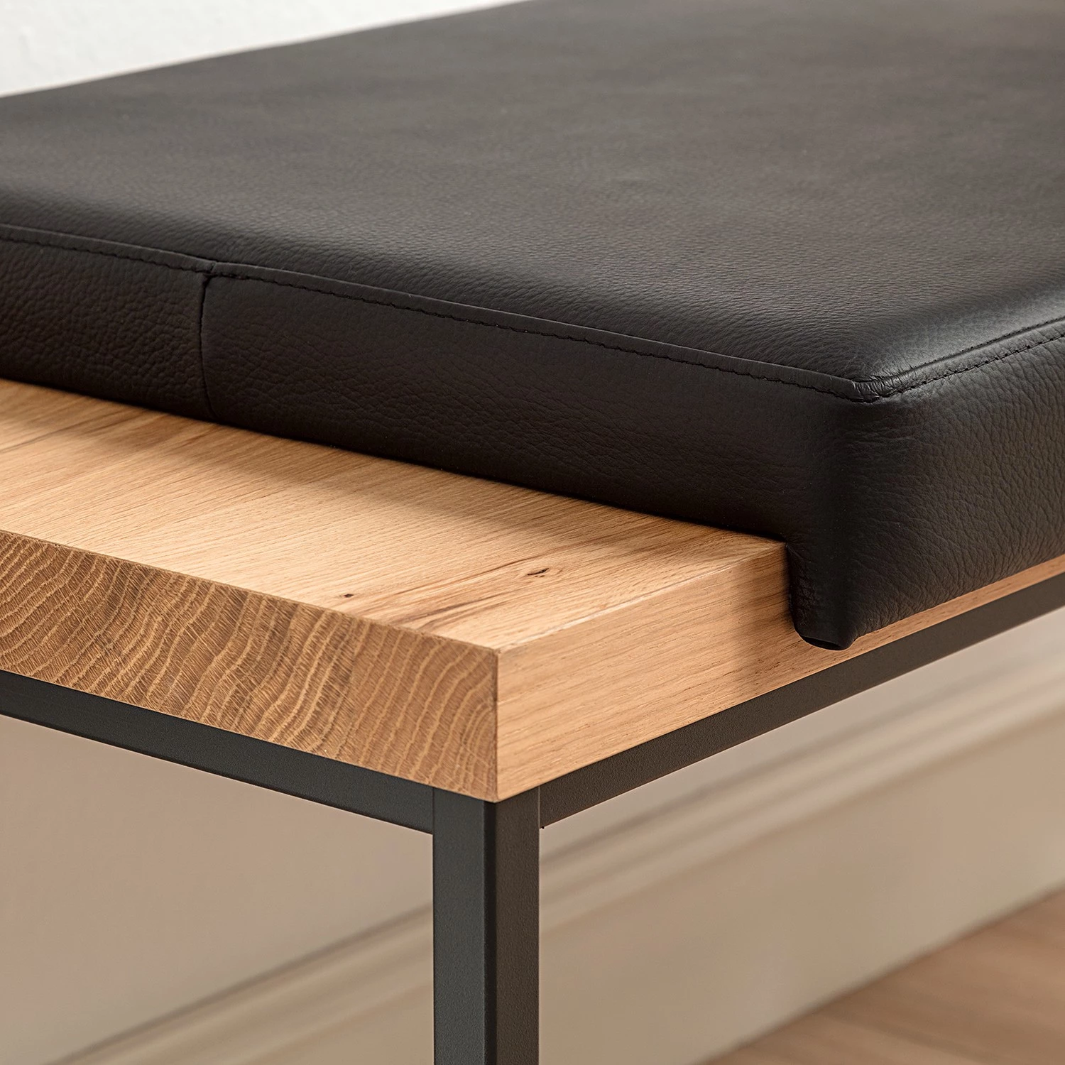 GWINNER Banc d’entrée Style - Cuir véritable / Placage en bois véritable - Noir / Chêne 3 GWINNER Banc d’entrée Style - Cuir véritable / Placage en bois véritable - Noir / Chêne – Image 2