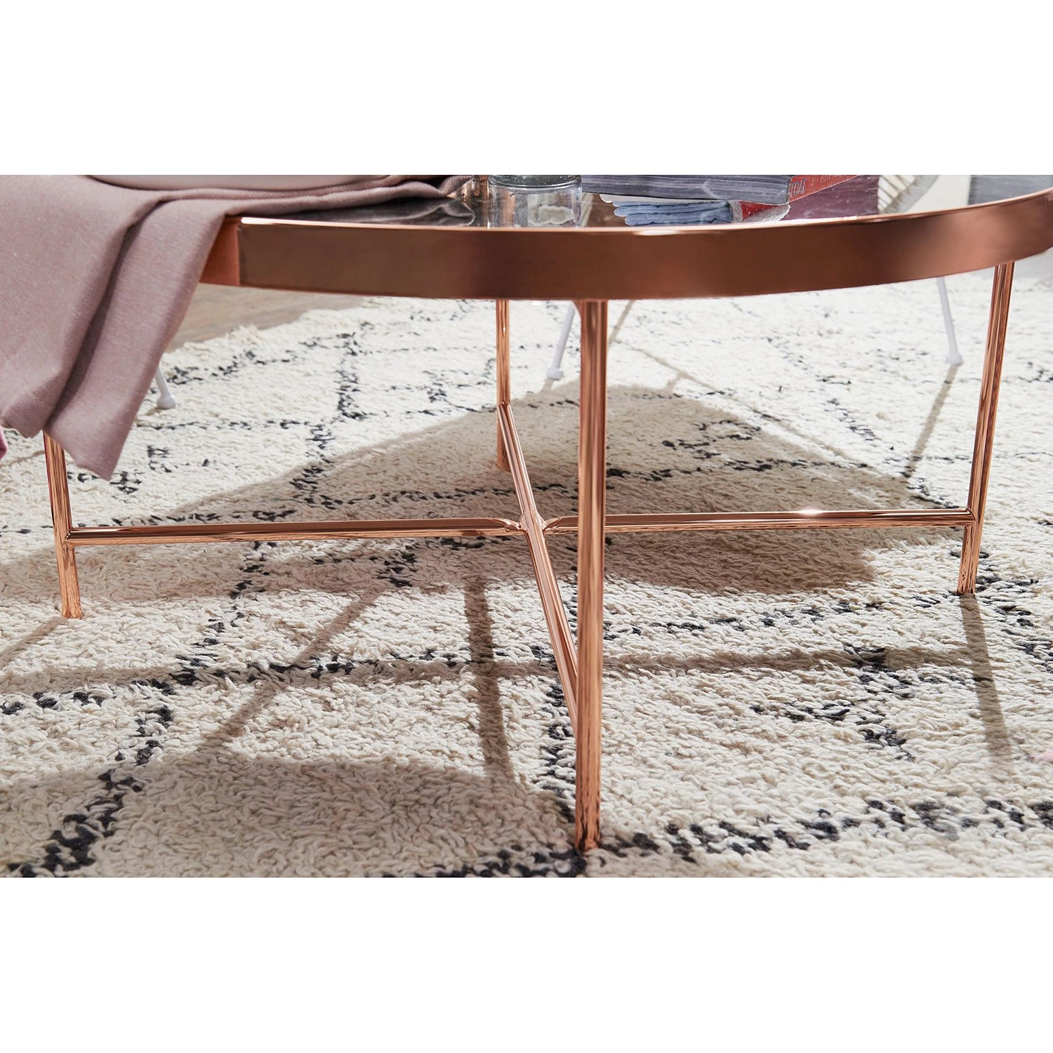 Jack & Alice Table basse Cushina - Verre / métal - Imitation marbre noir / Cuivre 6 Jack & Alice Table basse Cushina - Verre / métal - Imitation marbre noir / Cuivre – Image 4