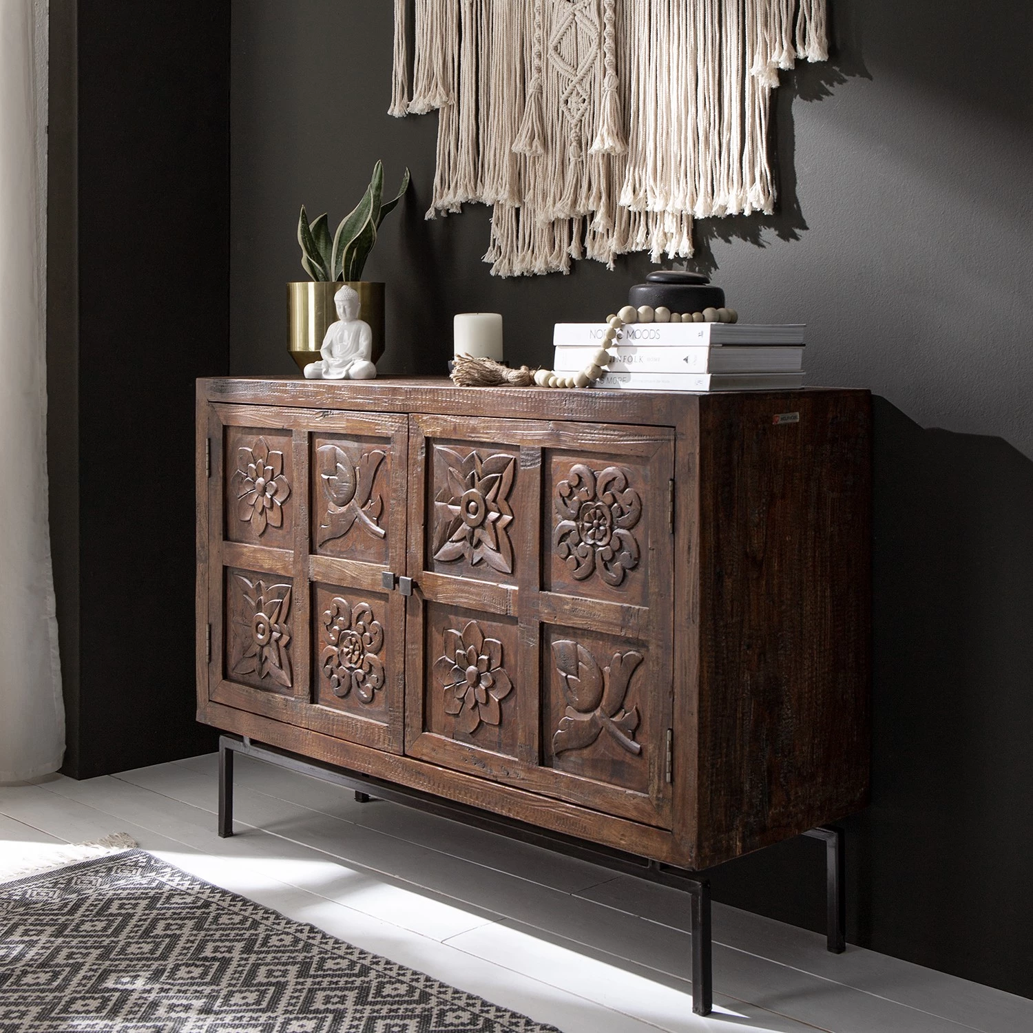 Wolf-Möbel Buffet Carving - Acacia massif / Métal - Acacia / Noir 4 Wolf-Möbel Buffet Carving - Acacia massif / Métal - Acacia / Noir – Image 2