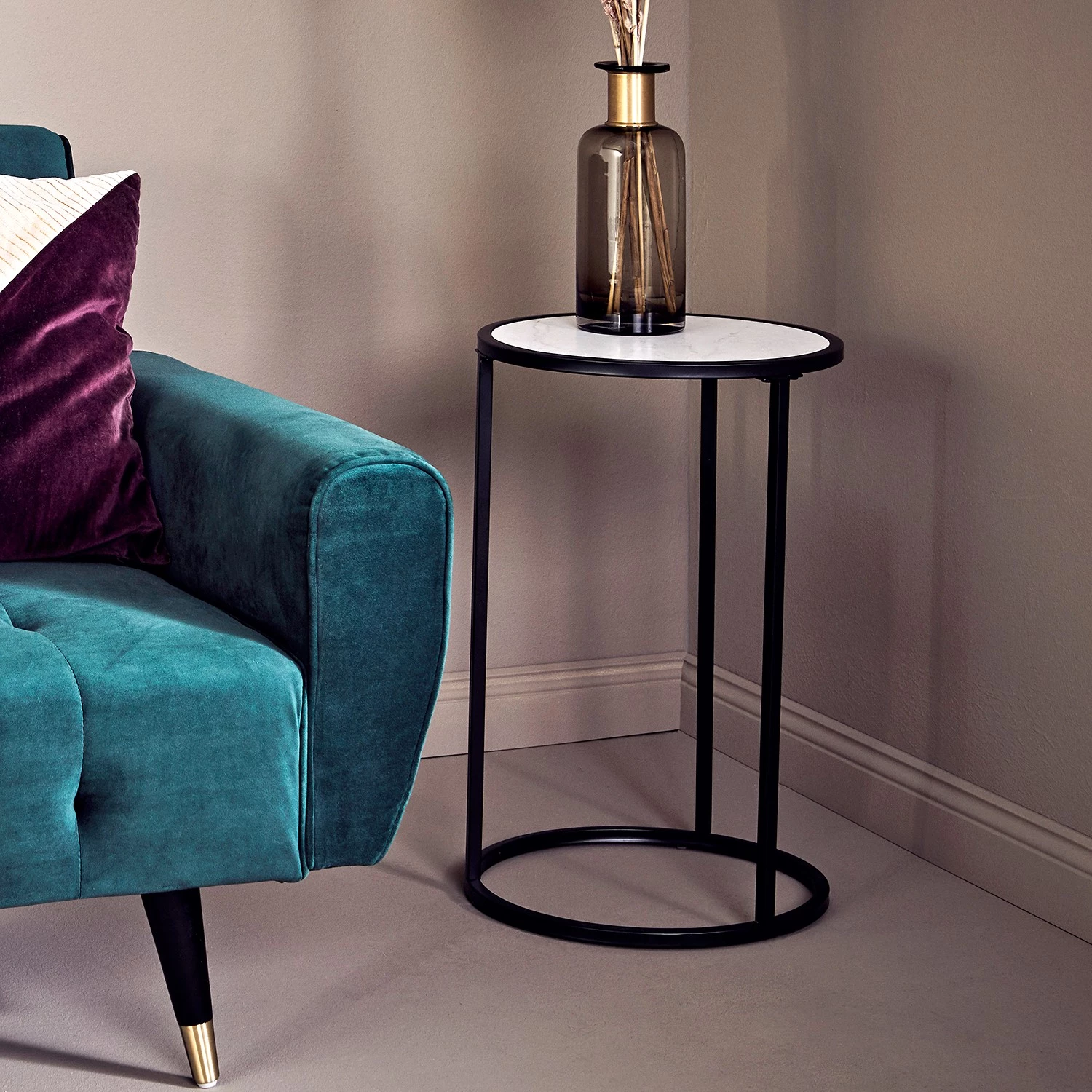 Jahnke Bout de canapé Sol I - Noir 4 Jahnke Bout de canapé Sol I - Noir – Image 2