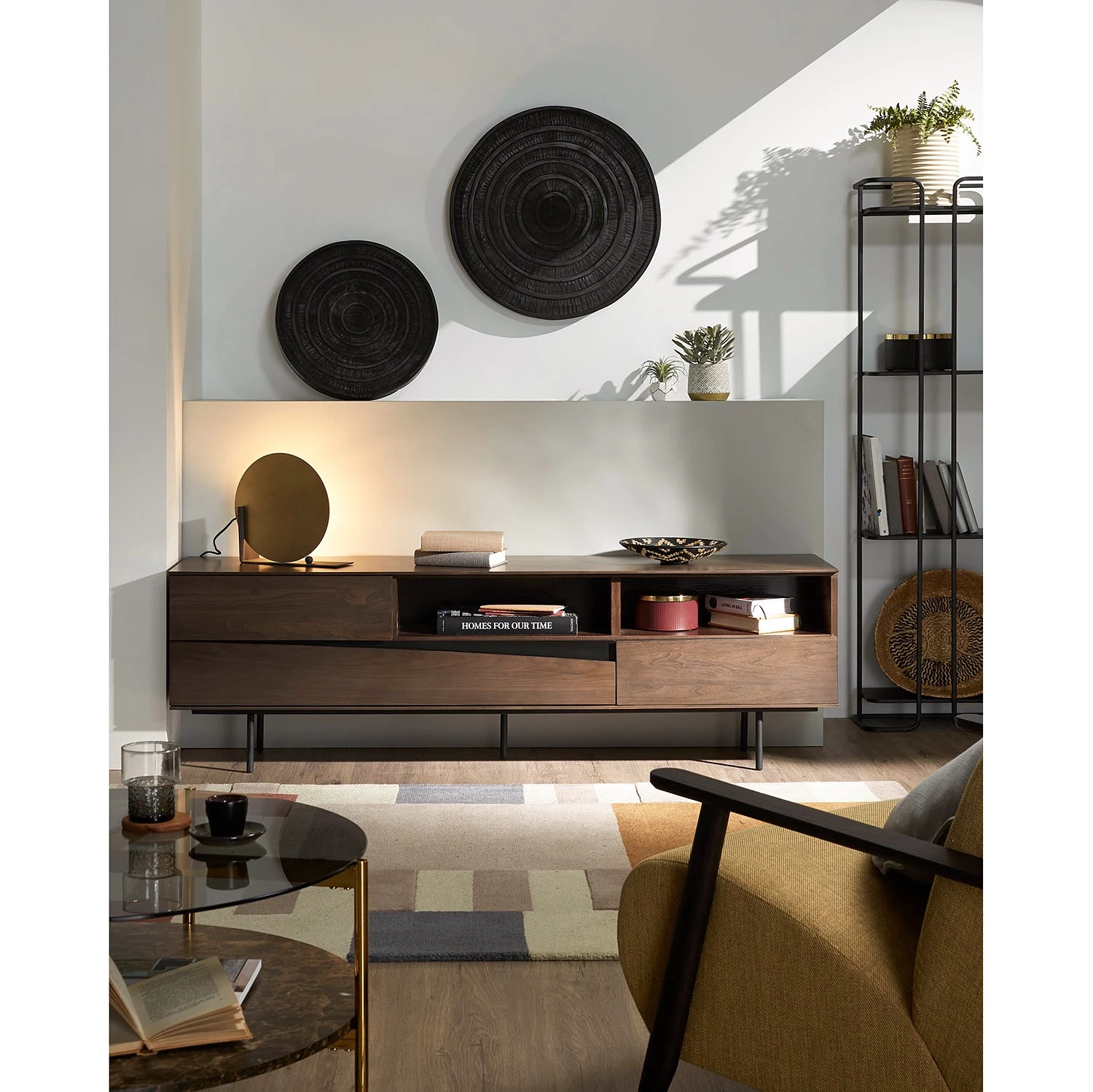 Red Living Meuble TV Kluuvi - Placage en bois véritable - Noyer / Noir 4 Red Living Meuble TV Kluuvi - Placage en bois véritable - Noyer / Noir – Image 2