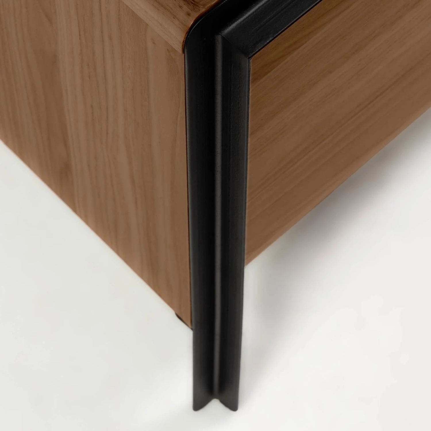 Red Living Meuble TV Juuka - Placage en bois véritable - Noyer / Noir 11 Red Living Meuble TV Juuka - Placage en bois véritable - Noyer / Noir – Image 9