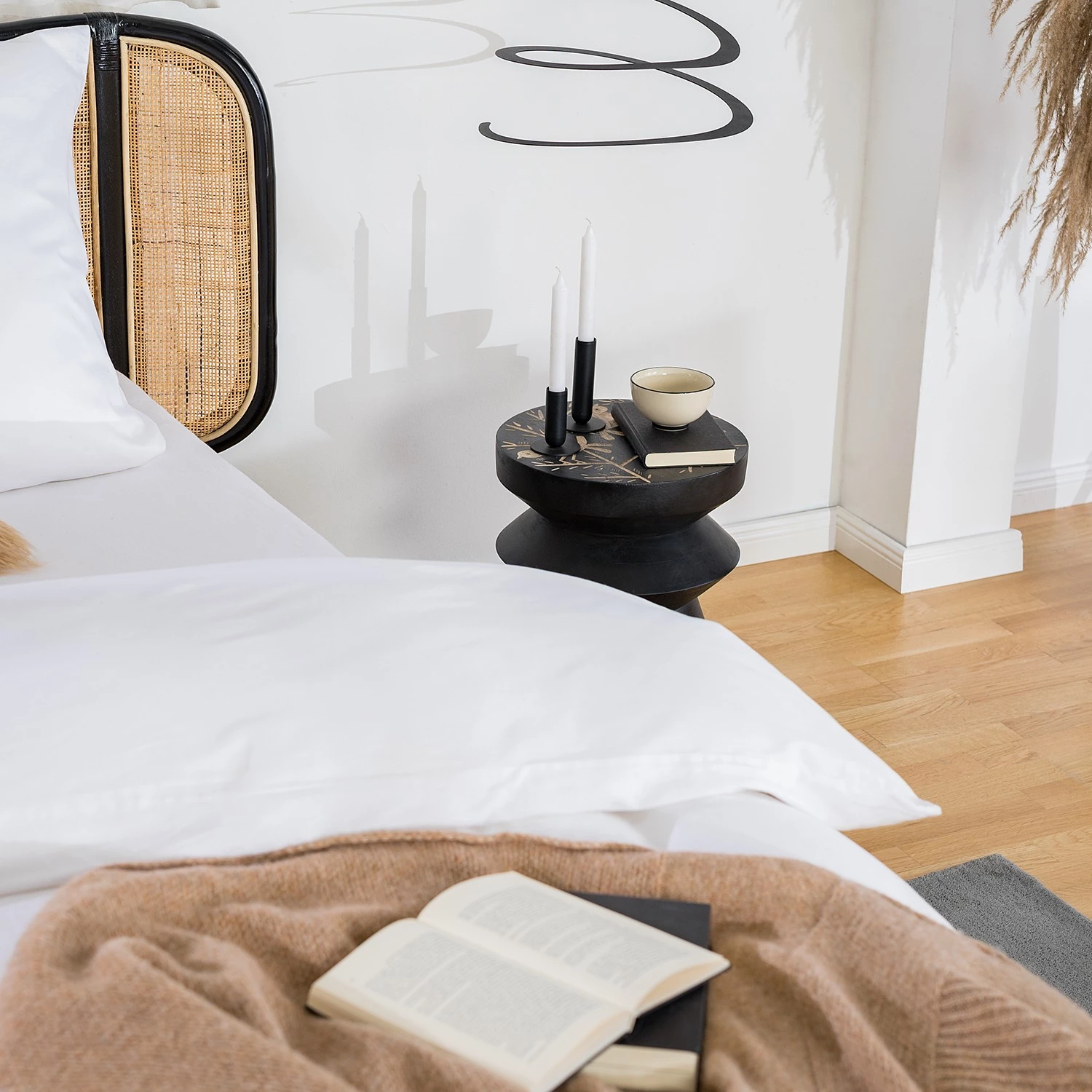 Red Living Bout de canapé Edgewood II - Manguier massif - Manguier noir / Manguier 7 Red Living Bout de canapé Edgewood II - Manguier massif - Manguier noir / Manguier – Image 5