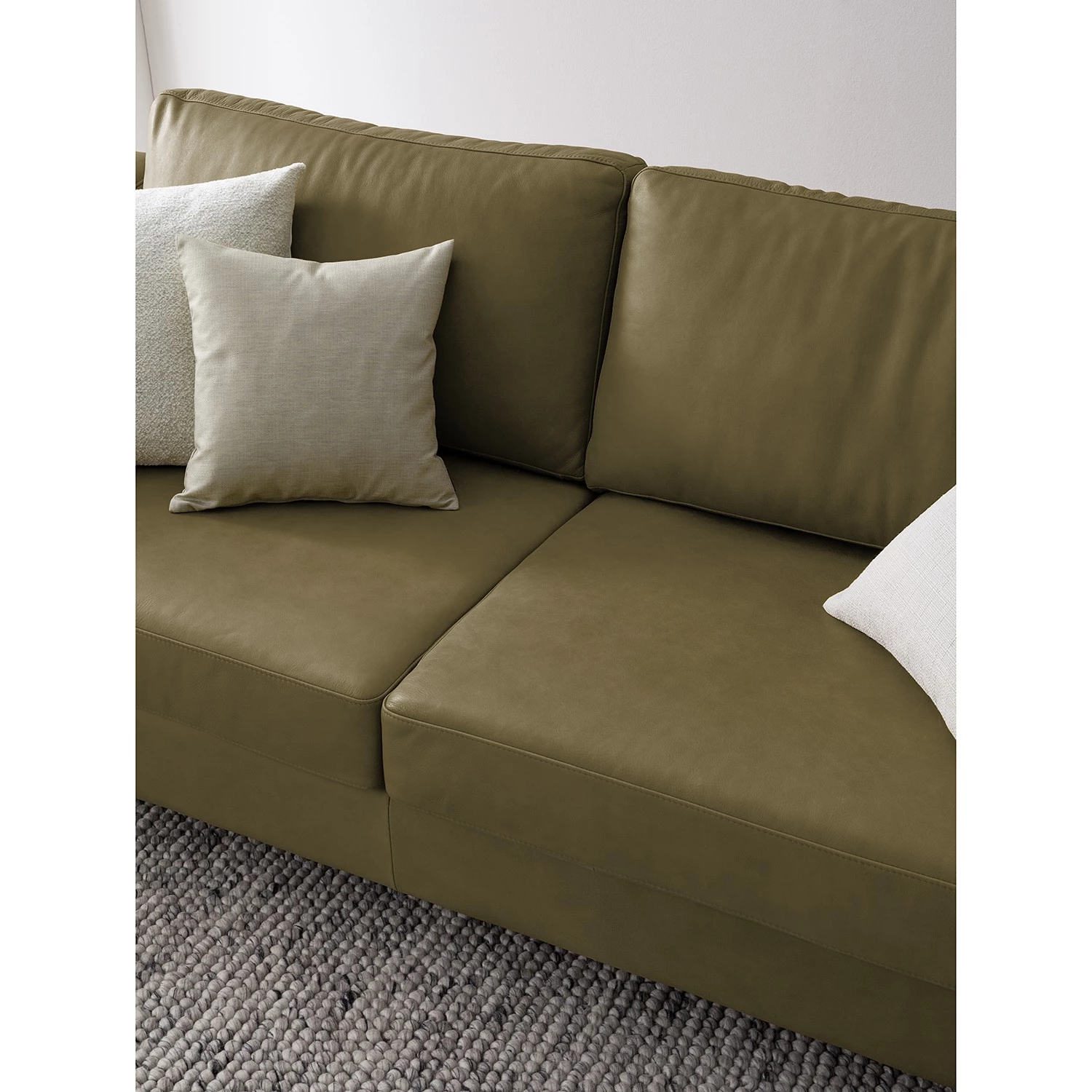 Studio Copenhagen 2 places Canapé COSO Classic+ - Cuir véritable Taru : Vert olive - Noir 12 Studio Copenhagen 2 places Canapé COSO Classic+ - Cuir véritable Taru : Vert olive - Noir – Image 10