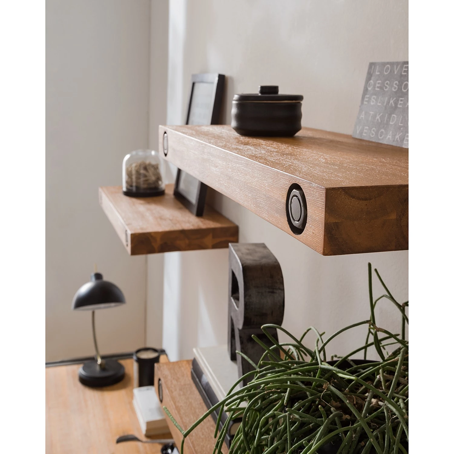 Ars manufacti Tablettes murales Manchester (lot de 3) - Acacia massif - Largeur : 60 cm 6 Ars manufacti Tablettes murales Manchester (lot de 3) - Acacia massif - Largeur : 60 cm – Image 4