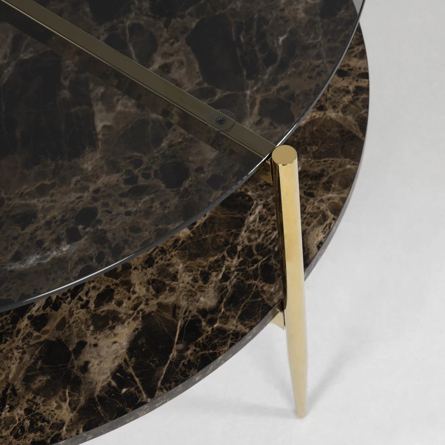 Jack & Alice Table basse Lymm - Verre / Métal - Gris / Doré 4 Jack & Alice Table basse Lymm - Verre / Métal - Gris / Doré – Image 2