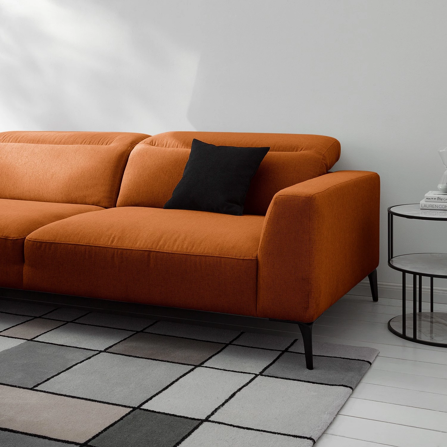 Studio Copenhagen Canapé d’angle Berrie II - Tissu Saia: Rouille - Largeur : 325 cm - Méridienne longue à gauche (vue de face) 17 Studio Copenhagen Canapé d’angle Berrie II - Tissu Saia: Rouille - Largeur : 325 cm - Méridienne longue à gauche (vue de face) – Image 15