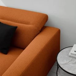 Studio Copenhagen Canapé d’angle Berrie II - Tissu Saia: Rouille - Largeur : 325 cm - Méridienne longue à gauche (vue de face) 41 Studio Copenhagen Canapé d’angle Berrie II - Tissu Saia: Rouille - Largeur : 325 cm - Méridienne longue à gauche (vue de face) -Meubles de salon Soldes 1000217504 210215 12145600061 DETAILS P000000001000217504