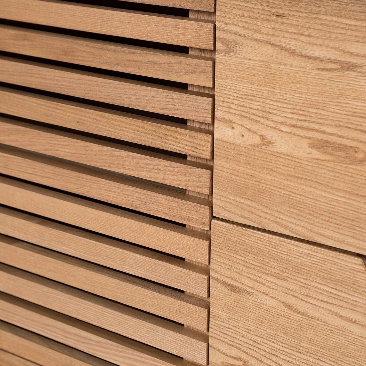 Studio Copenhagen Meuble TV Saido - Frêne massif 18 Studio Copenhagen Meuble TV Saido - Frêne massif – Image 16