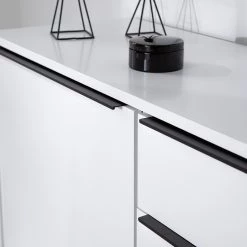 Fredriks Buffet White Hall II - Blanc mat / Noir 41 Fredriks Buffet White Hall II - Blanc mat / Noir -Meubles de salon Soldes 1000218367 210521 08364800006 DETAILS P000000001000218367