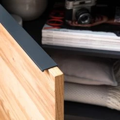 Red Living Buffet Barview II - Placage en chêne - Chêne / Anthracite 51 Red Living Buffet Barview II - Placage en chêne - Chêne / Anthracite -Meubles de salon Soldes 1000218373 210413 12582900033 DETAILS P000000001000218373