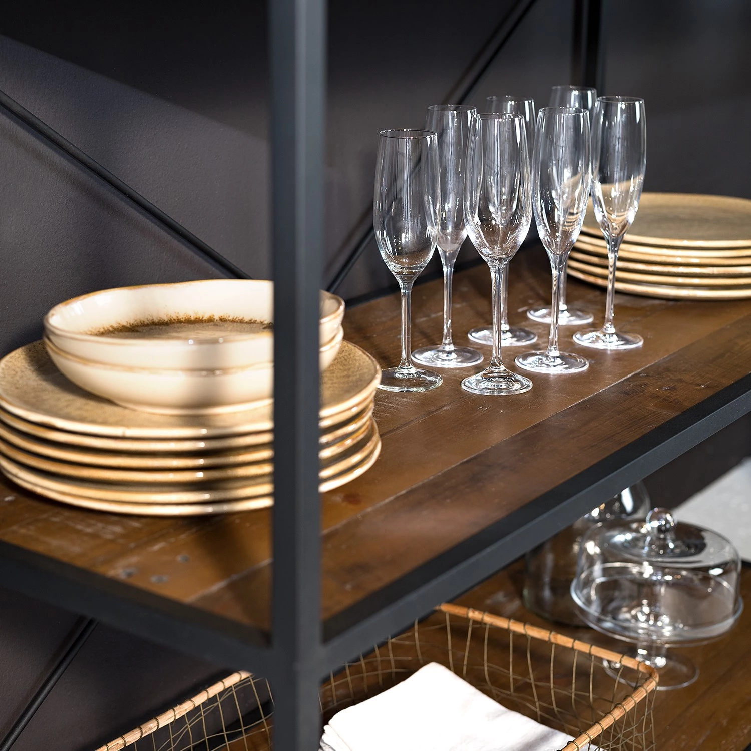 Ars manufacti Étagère Grasby I - Pin recyclé / Métal - Pin foncé / Noir 8 Ars manufacti Étagère Grasby I - Pin recyclé / Métal - Pin foncé / Noir – Image 6