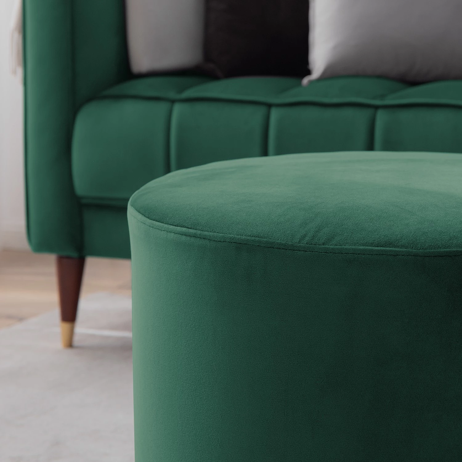 Loftscape Repose-pieds Redmond II - Velours Ravi: Vert vieilli 7 Loftscape Repose-pieds Redmond II - Velours Ravi: Vert vieilli – Image 5