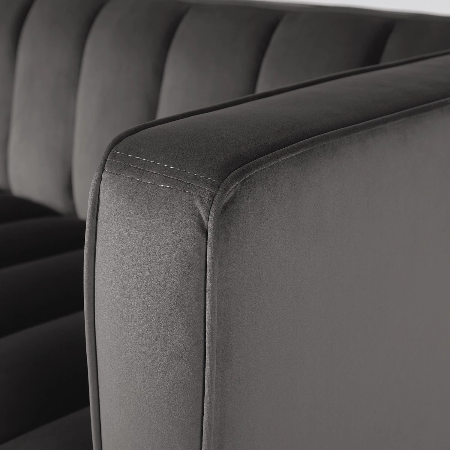 Red Living Canapé Suzy (2-3 places) - Velours Ravi: Gris 14 Red Living Canapé Suzy (2-3 places) - Velours Ravi: Gris – Image 12