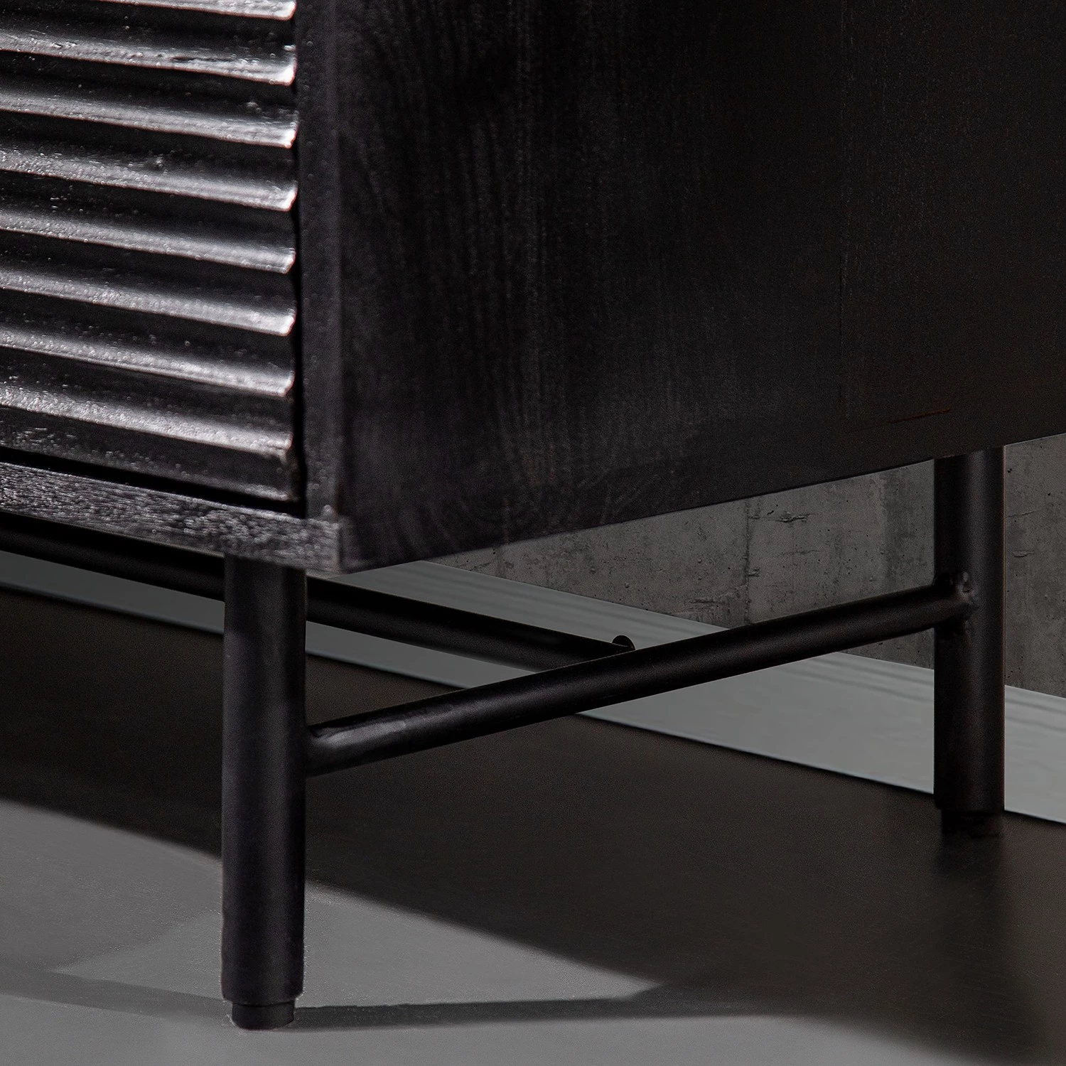 Red Living Buffet haut Soyons - Acacia massif / Métal - Noir / Doré 9 Red Living Buffet haut Soyons - Acacia massif / Métal - Noir / Doré – Image 7