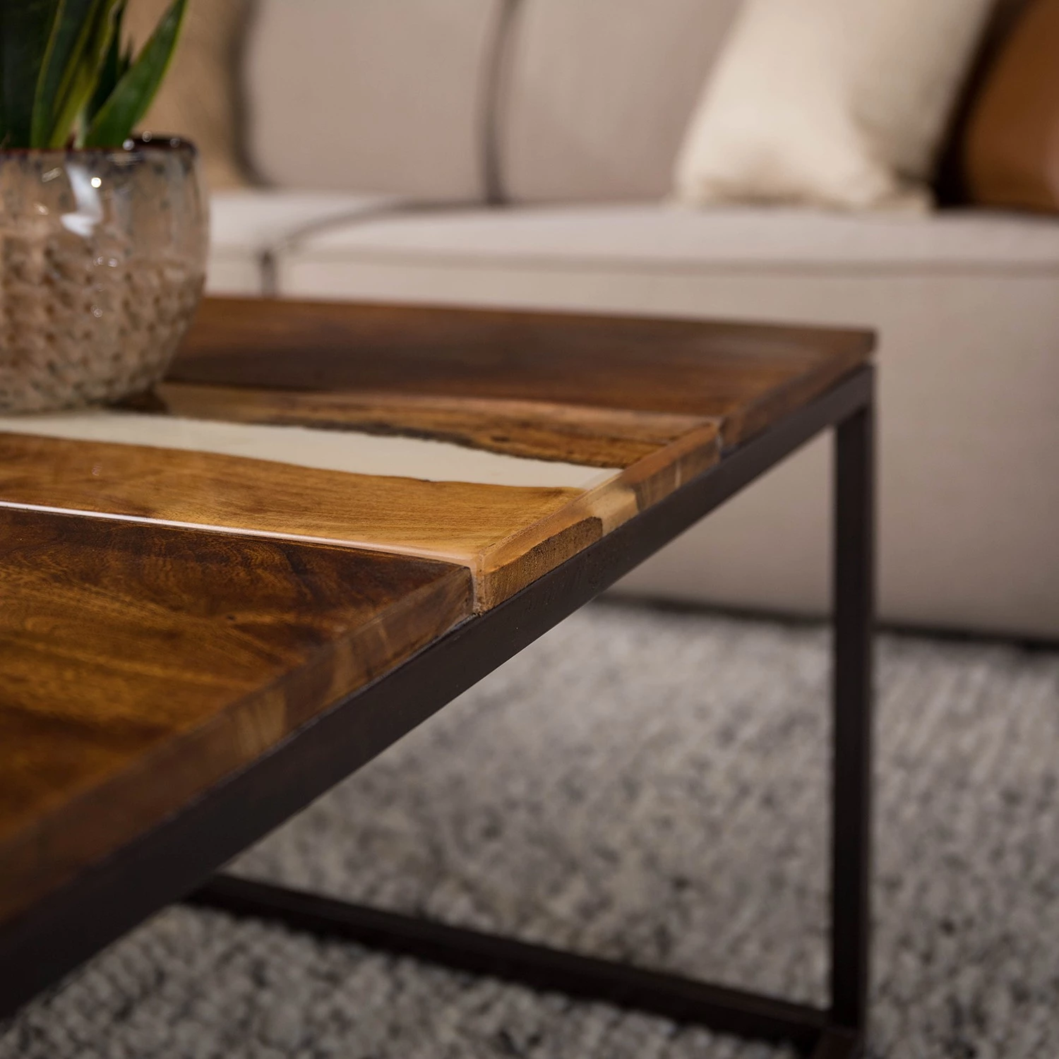 Wolf-Möbel Table basse Tarnac - Acacia massif / Métal - Blanc 13 Wolf-Möbel Table basse Tarnac - Acacia massif / Métal - Blanc – Image 11