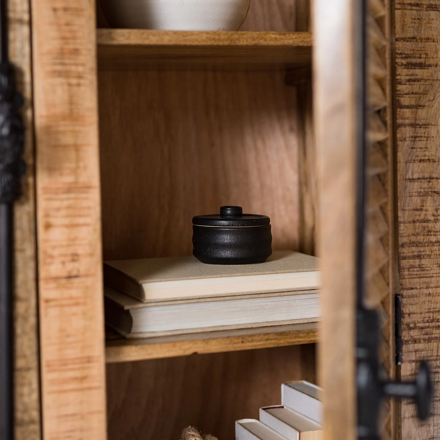 Wolf-Möbel Buffet haut Senille - Manguier massif 21 Wolf-Möbel Buffet haut Senille - Manguier massif – Image 19