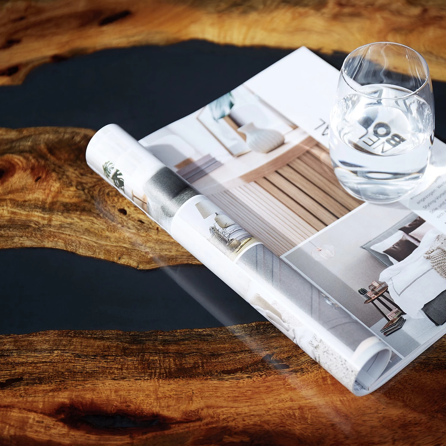 Wolf-Möbel Bout de canapé Tarnac - Résine / Métal - Gris 7 Wolf-Möbel Bout de canapé Tarnac - Résine / Métal - Gris – Image 5