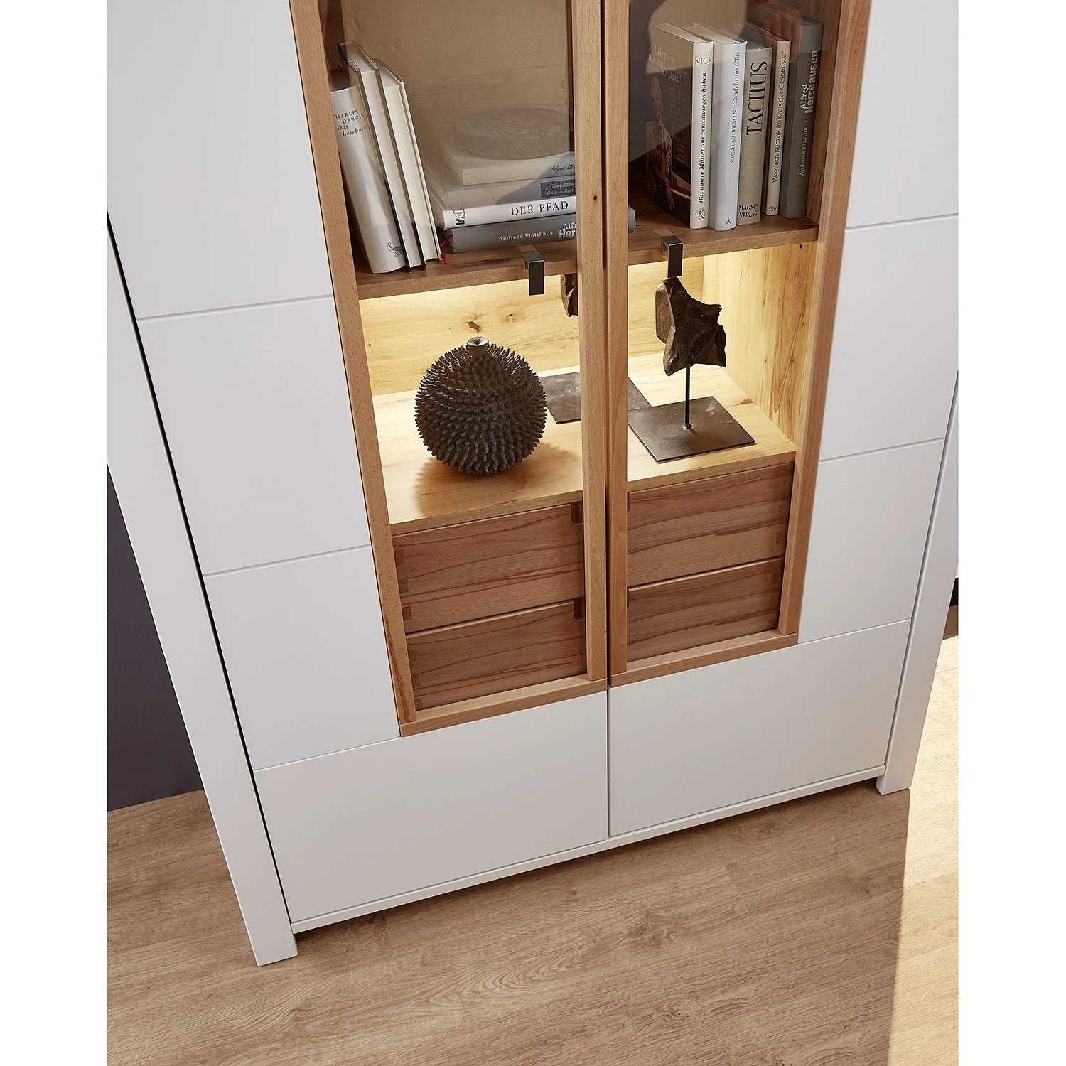 Loftscape Buffet haut Cordelle I - Éclairage inclus - Blanc mat / Hêtre sauvage 5 Loftscape Buffet haut Cordelle I - Éclairage inclus - Blanc mat / Hêtre sauvage – Image 3