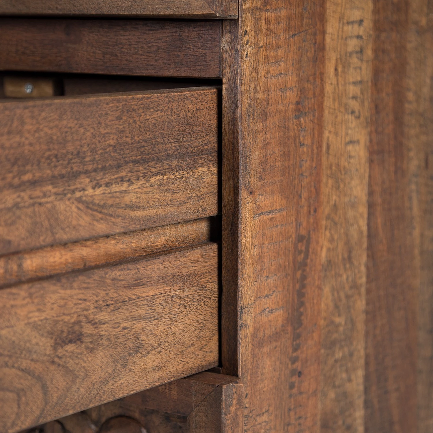 Wolf-Möbel Commode Carving - Acacia massif 14 Wolf-Möbel Commode Carving - Acacia massif – Image 12